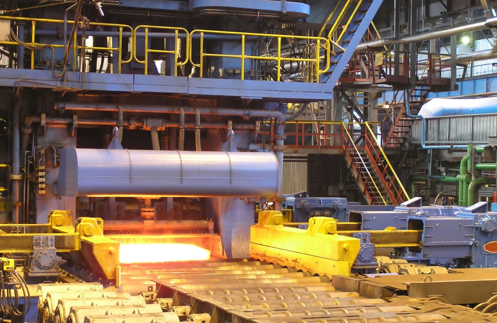 Heavy plate in a steel rolling mill